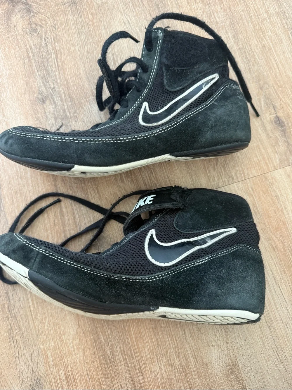 Nike Kids Black wrestling shoes